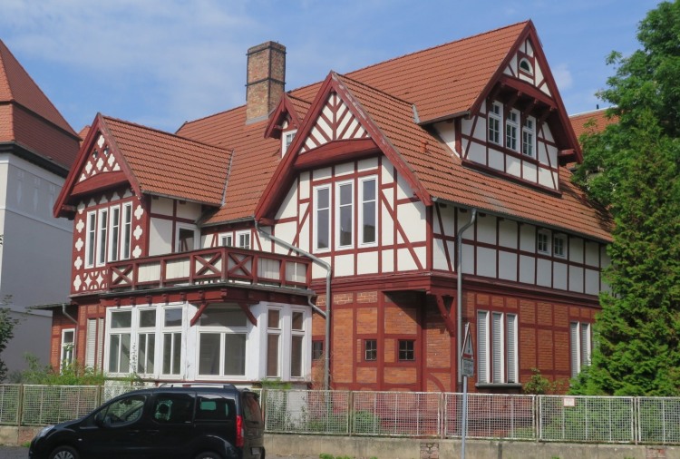 2016_GarrettSmith_Villa_Helmholtzstr_8_w.jpg